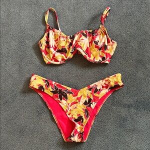 A&F curve love Dark Pink Floral Two-Piece Bikini Set